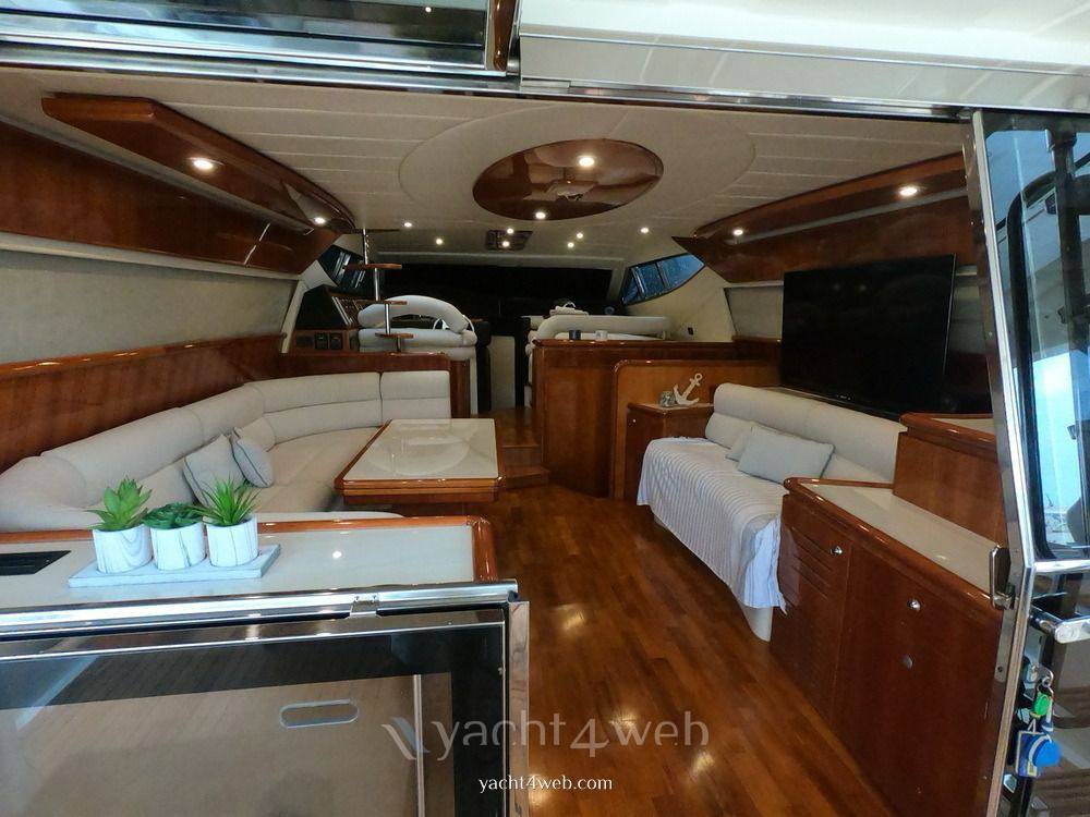 Ferretti yachts 620
