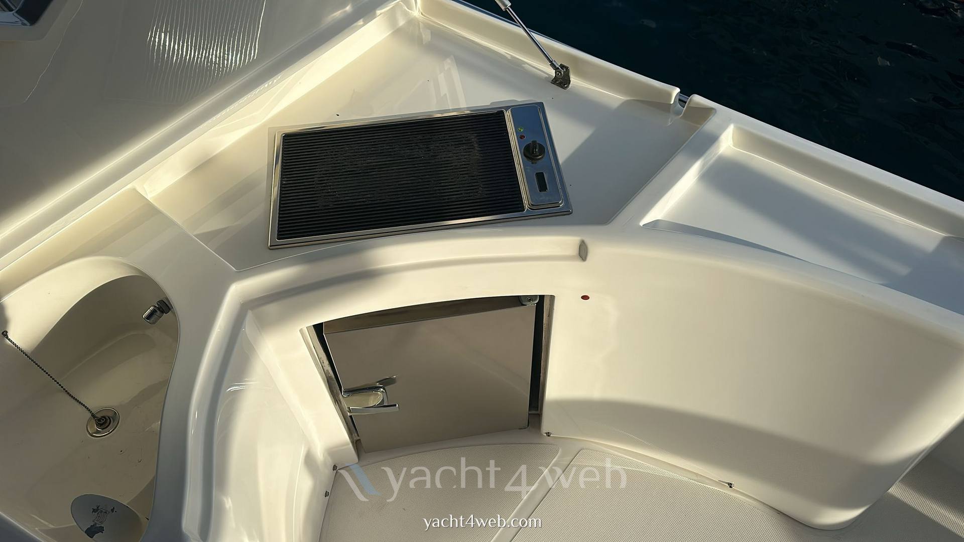 Ferretti yachts 620