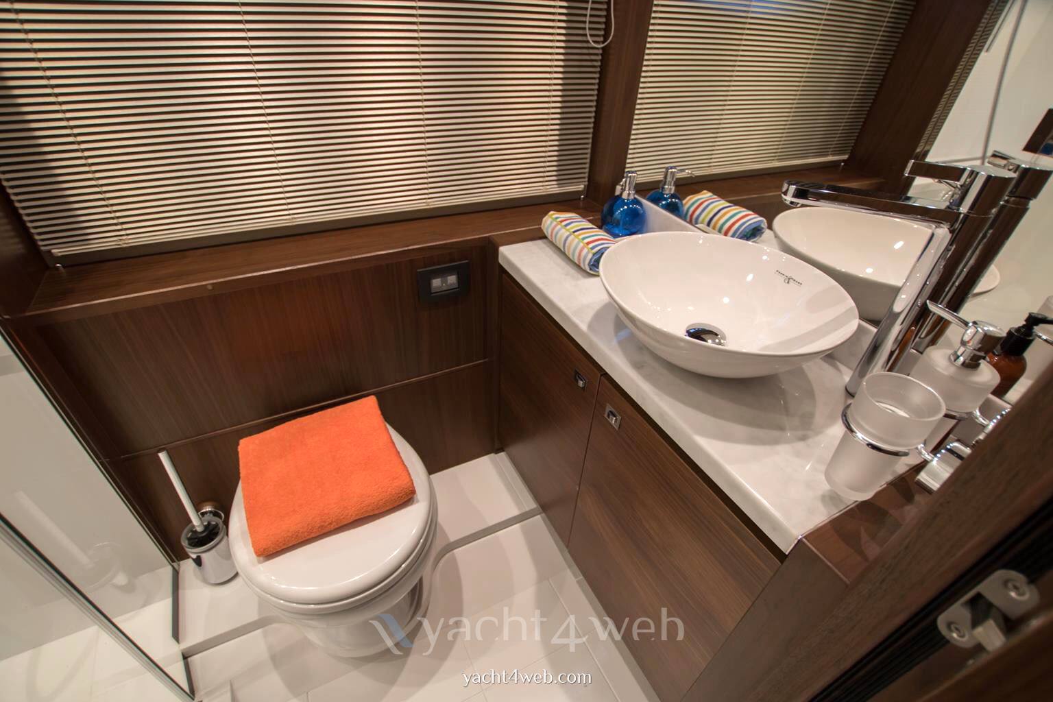 Princess yachts V58