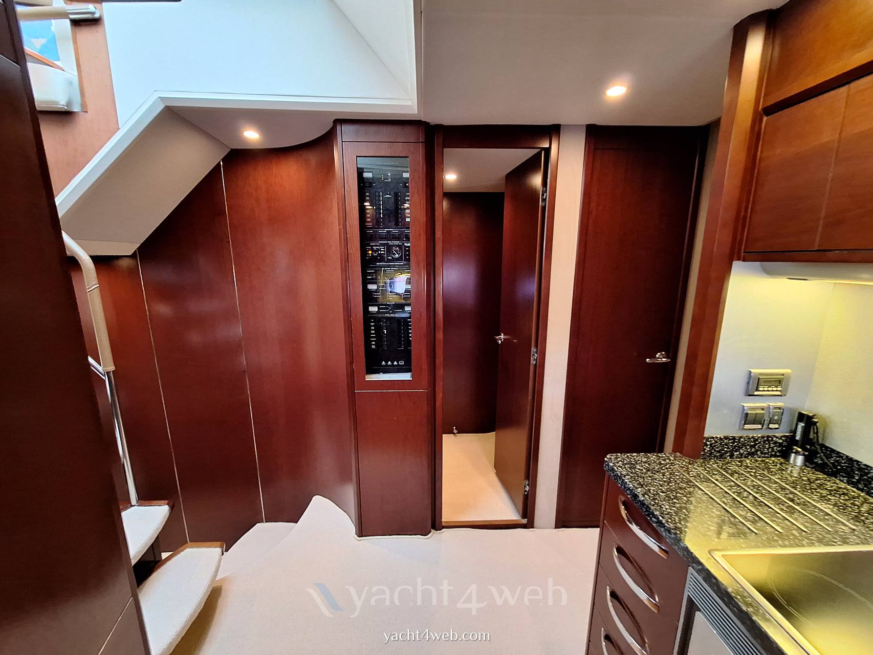Princess V65