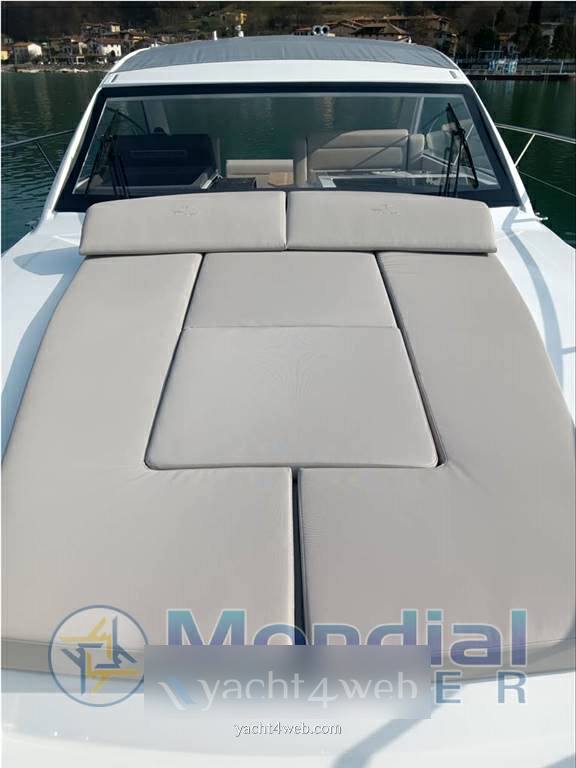 Sealine S335 Motor boat new for sale