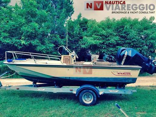 Boston whaler Boston whaler 19 outrage