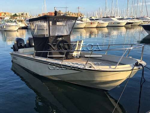 BOSTON WHALER BOSTON WHALER 22 outrage