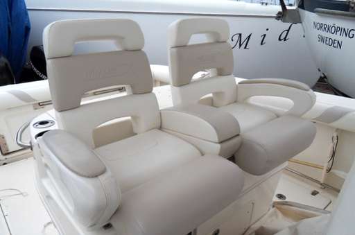 Boston Whaler Boston Whaler Outrage 320