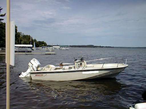 Boston whaler Boston whaler Outrage 18