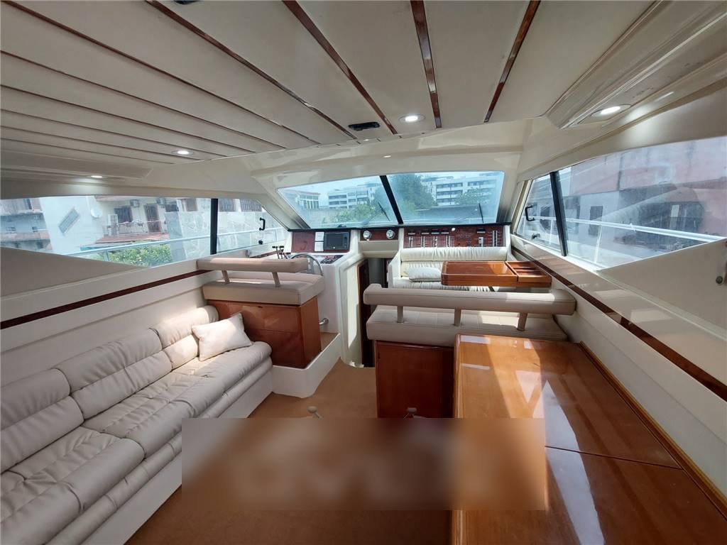 Ferretti 43 fly