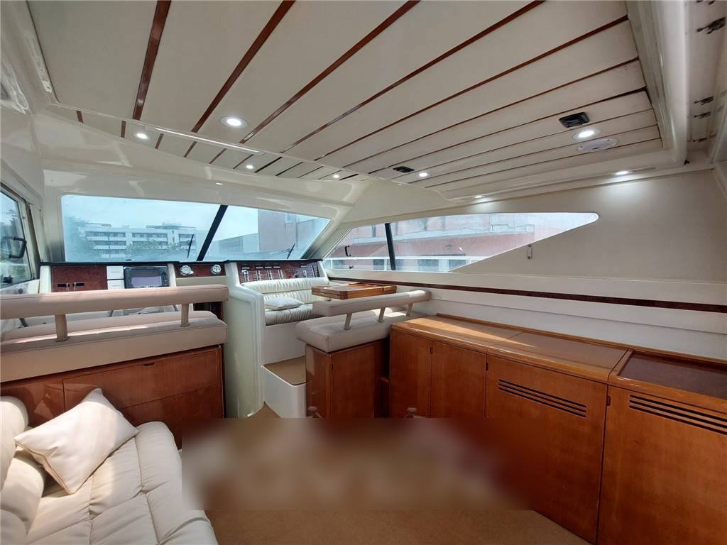 Ferretti 43 fly