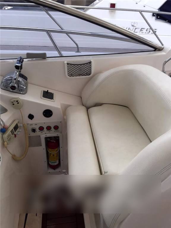 Mano marine 35 hard top