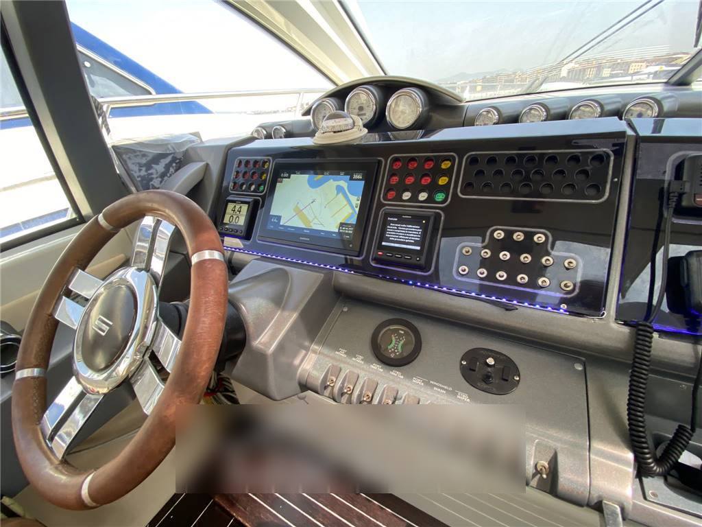 Azimut az 68s Az 68s ht