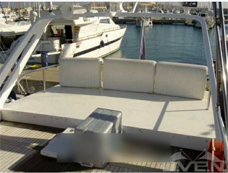 Cantieri di pisa Akir 20 refitting 2007 Exterior: detalle