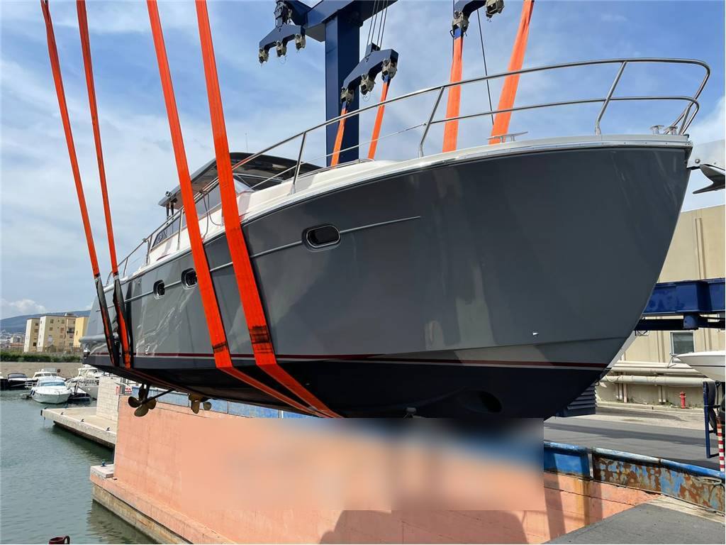 Cantieri estensi Goldstar america 380