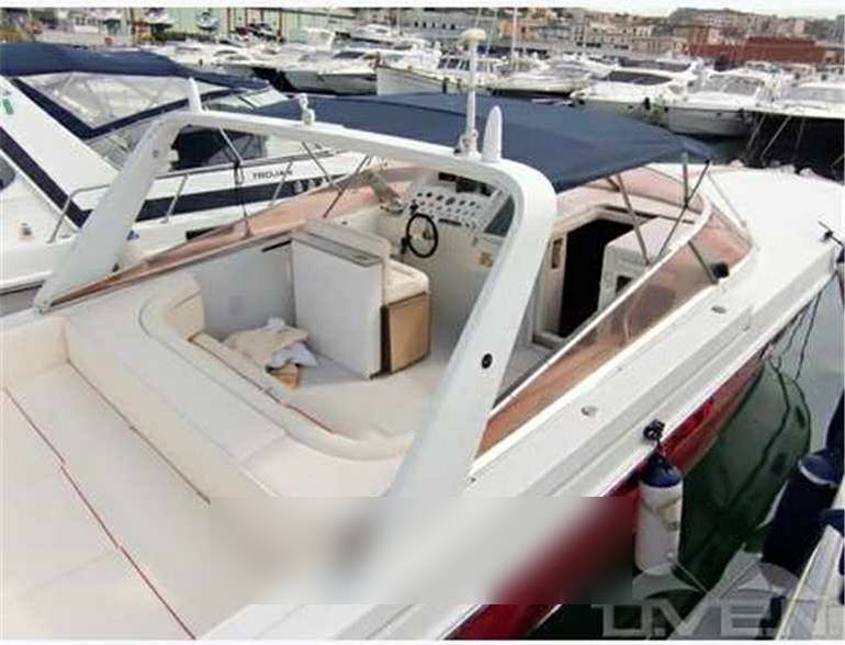 Magnum marine 40 sport arneson