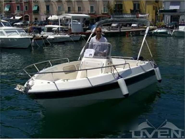 Romar Marine 600 open