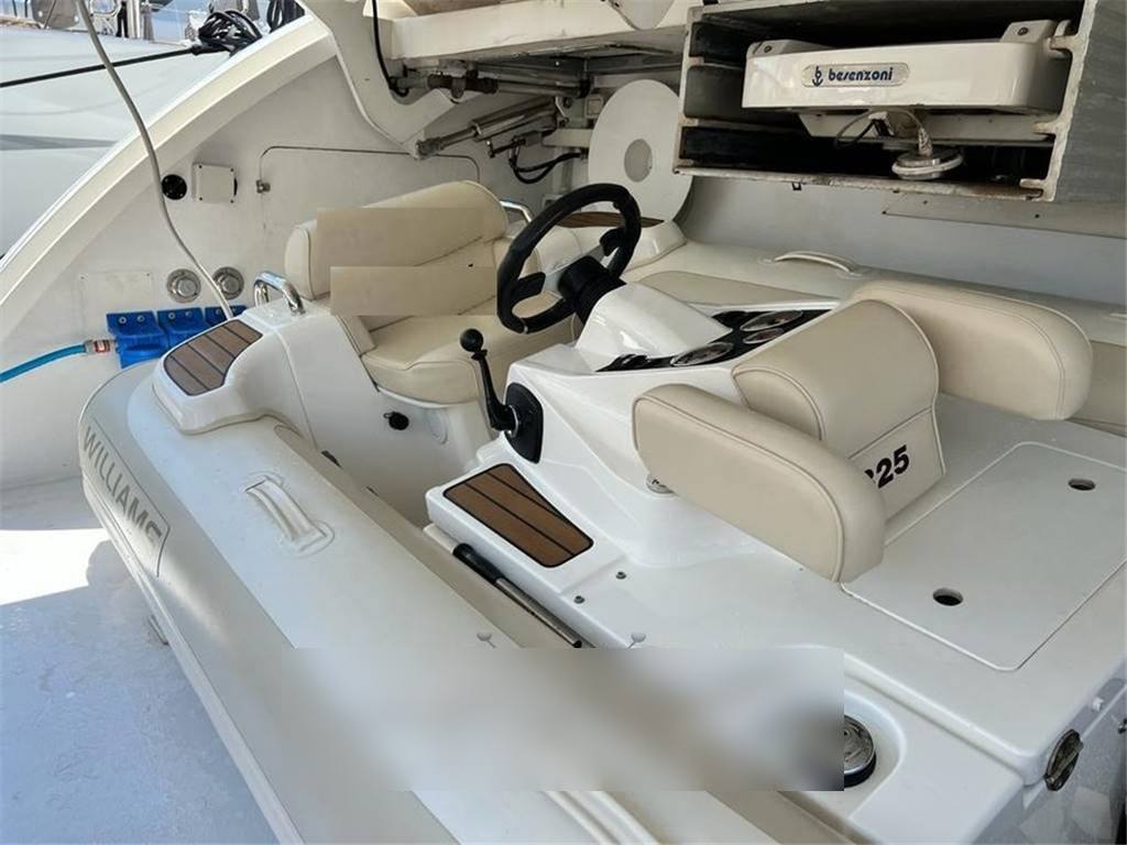 Mangusta 72 Hard top 72 barco de motor