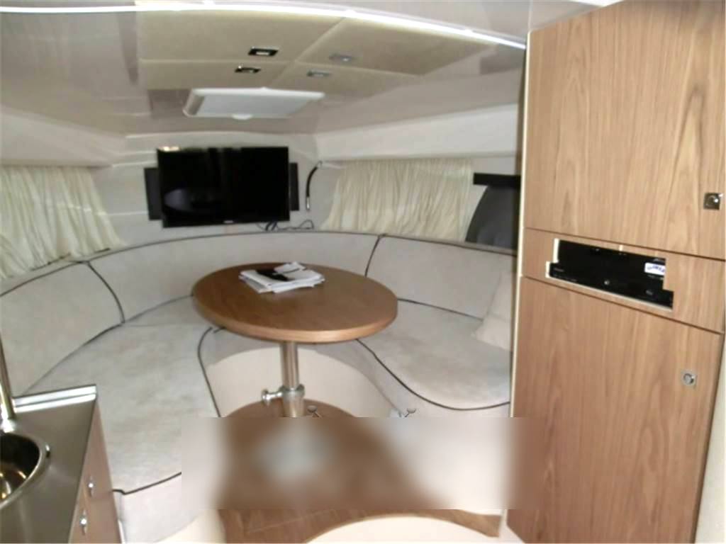 Sessa C32 ht bateau à moteur