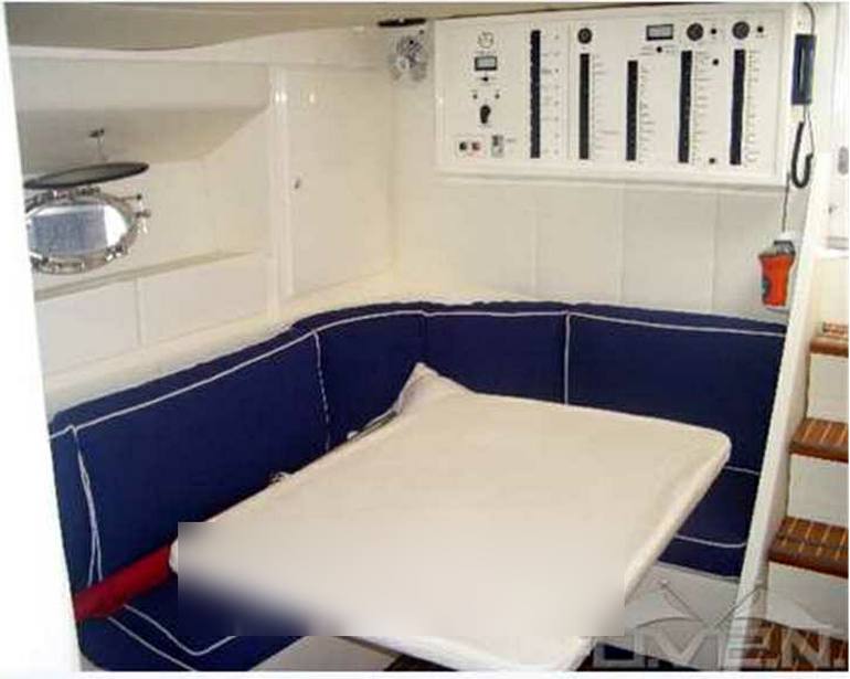 Itama 42' Express Cruiser