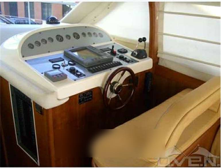 Alpa 42' fly barco de motor