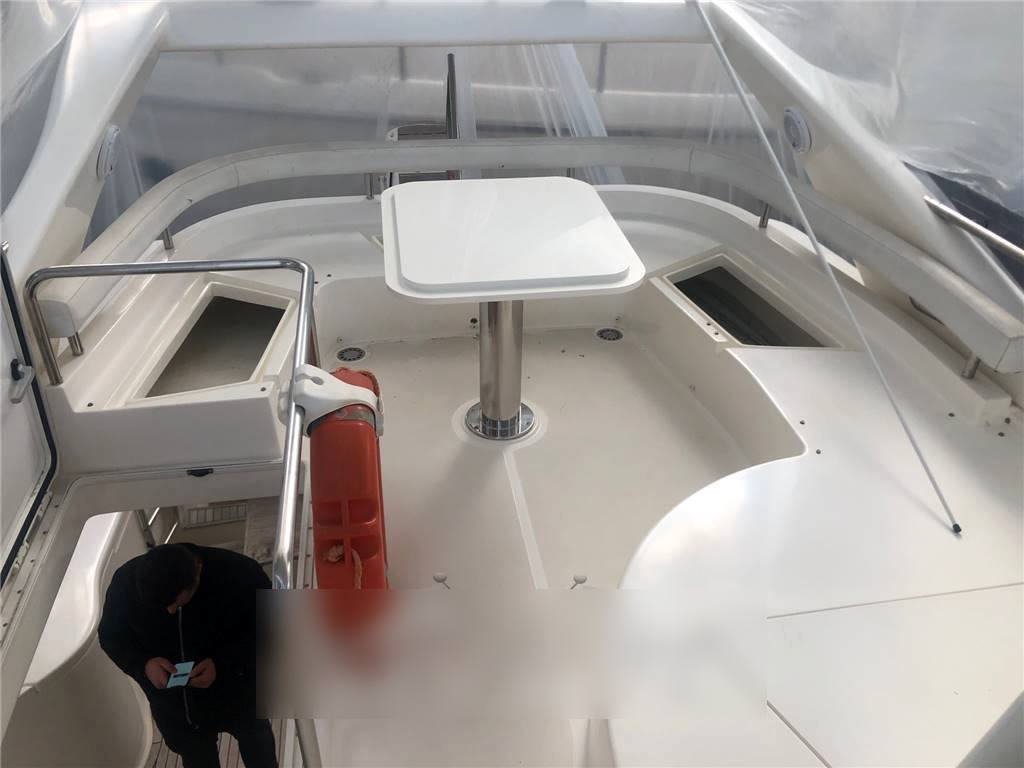 Ferretti 460 Fly 460 驾驶桥楼 使用