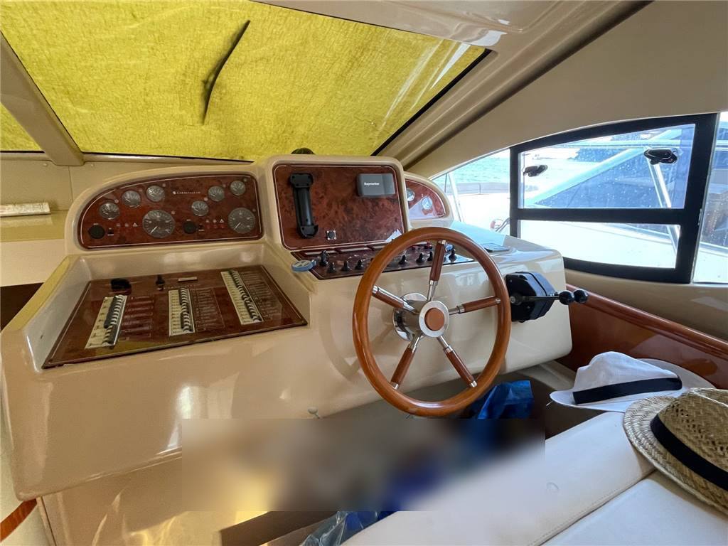 Carnevali 130 Fly 130 2 cabine Motor boat used for sale