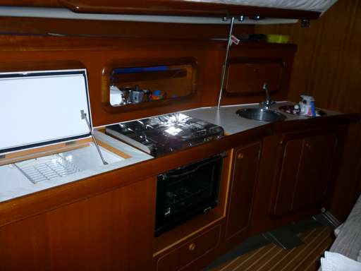 Cantiere del pardo Cantiere del pardo Grand soleil 37