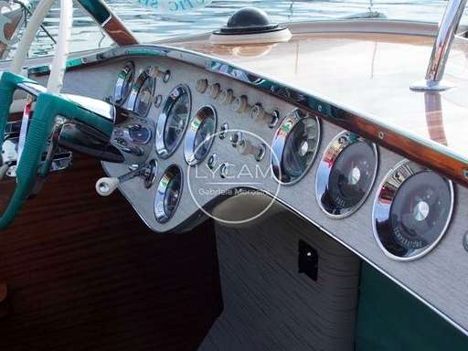 Riva Riva Tritone