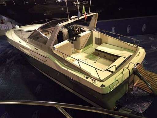 Riva Riva Bravo 38