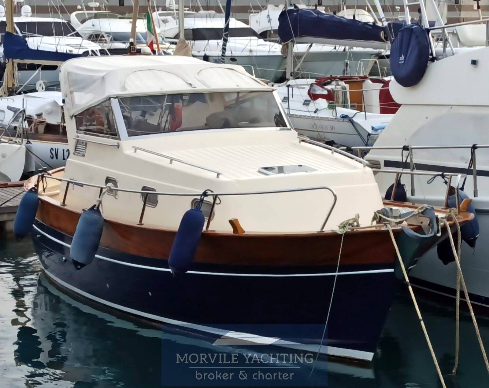 Apreamare Smeraldo 8 cabin