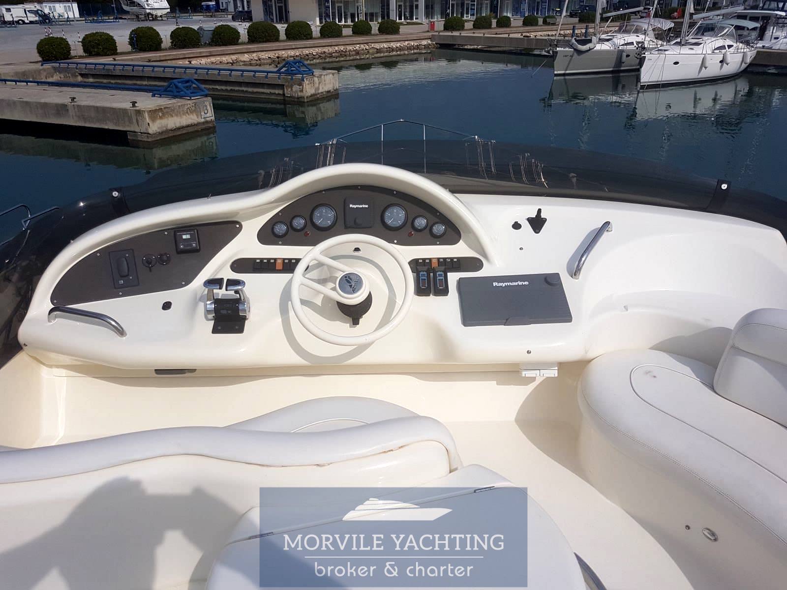 Azimut 46