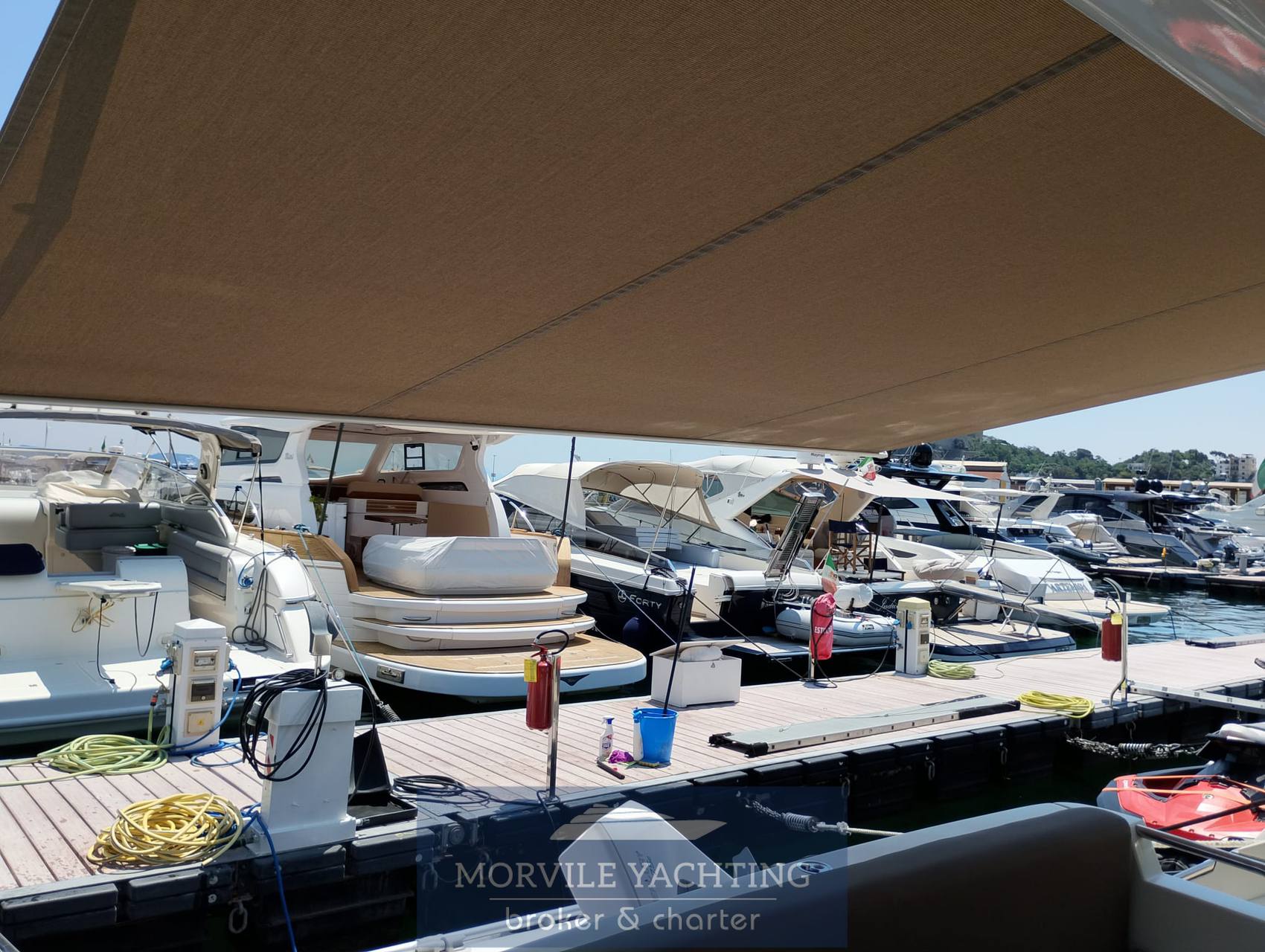 Azimut Az 43s