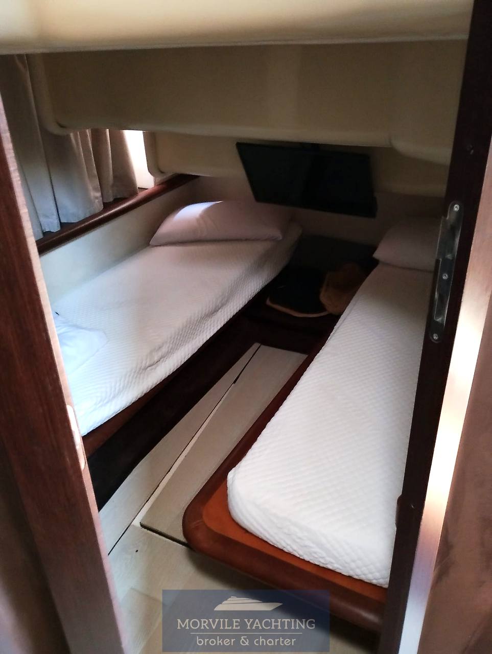 Azimut Az 43s