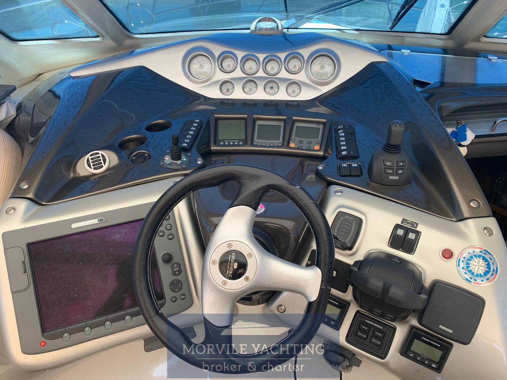 Cranchi Mediteranee 43 ht