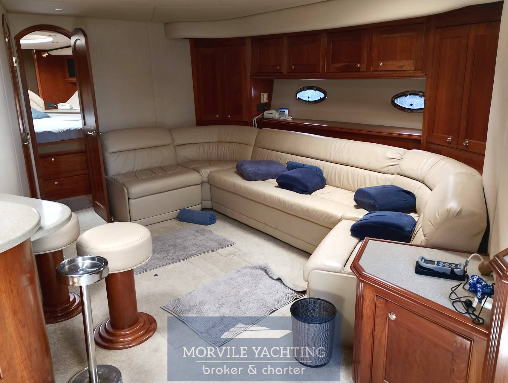 Cruisers yachts 54.70 open
