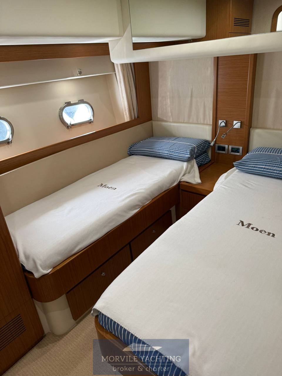 Ferretti yachts 592