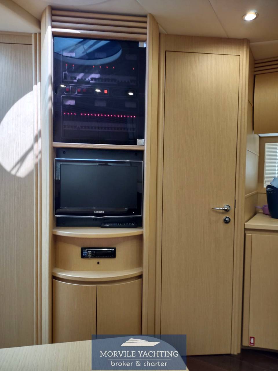 Pershing 50