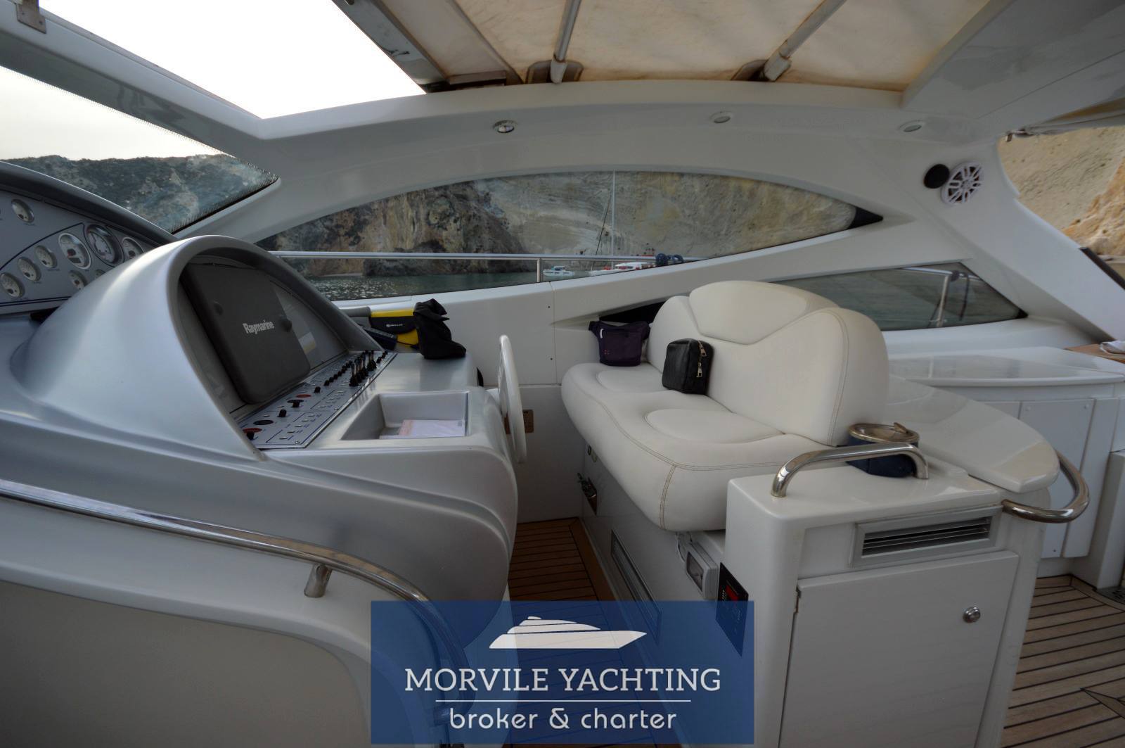 Pershing 52