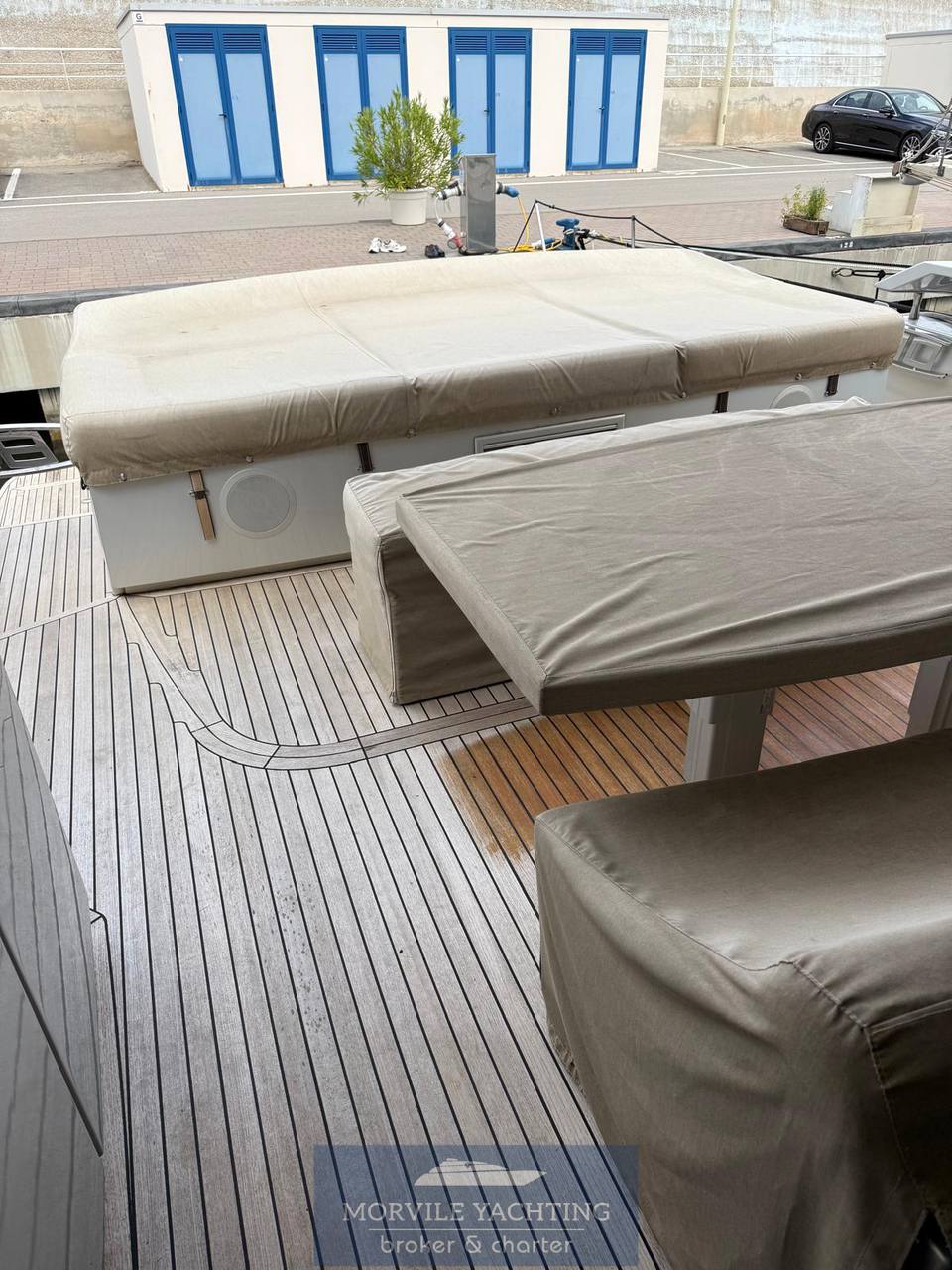 Pershing 80