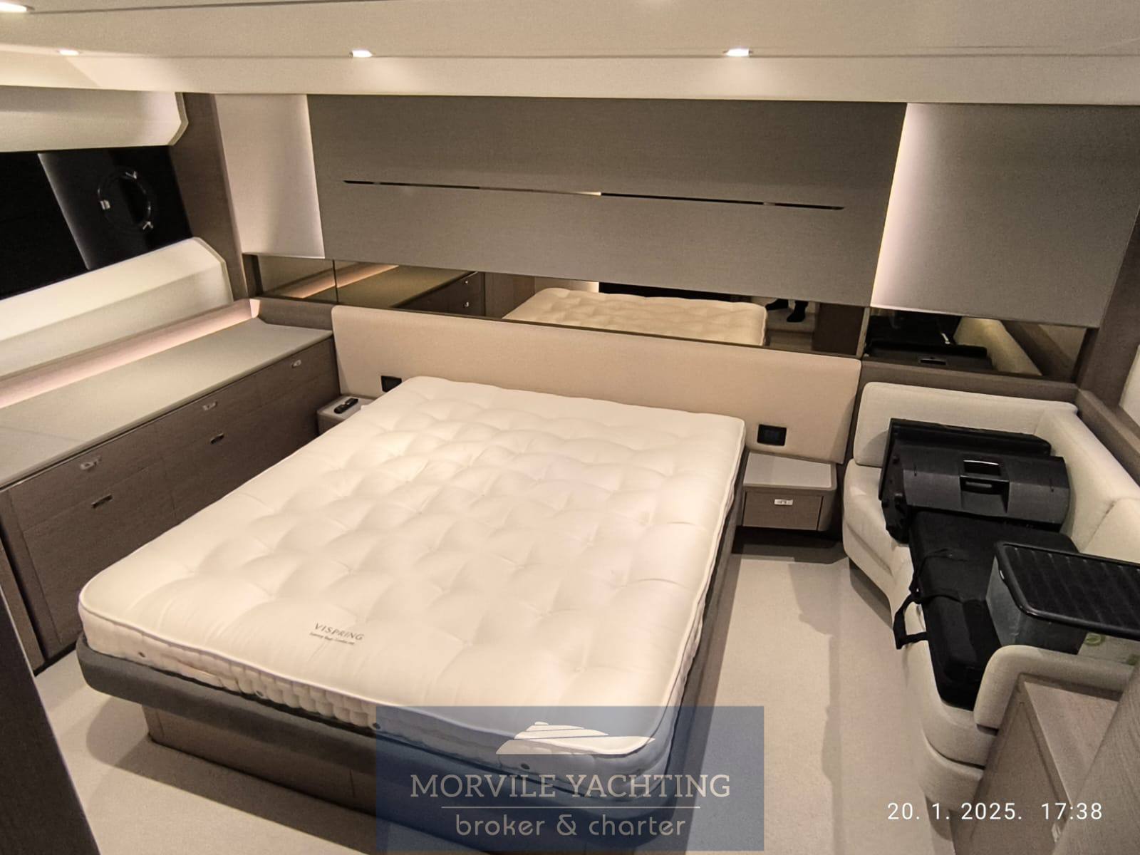 Princess yachts V60