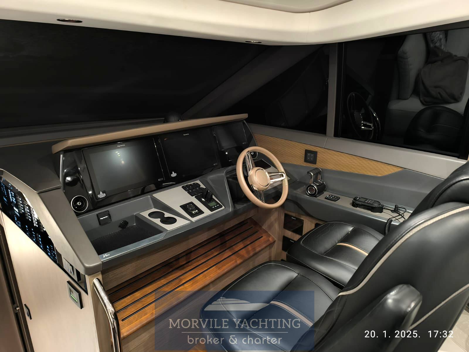 Princess yachts V60