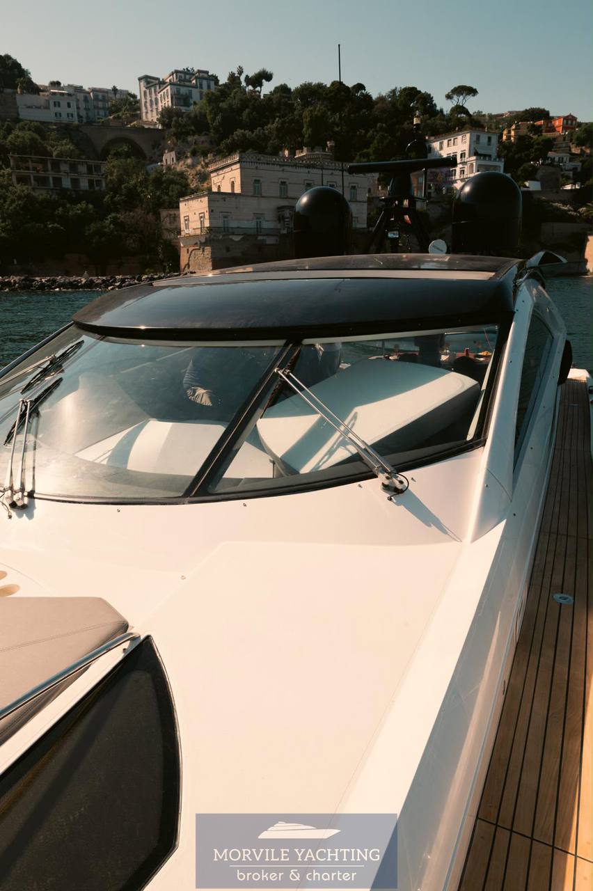 Sunseeker Predator 68