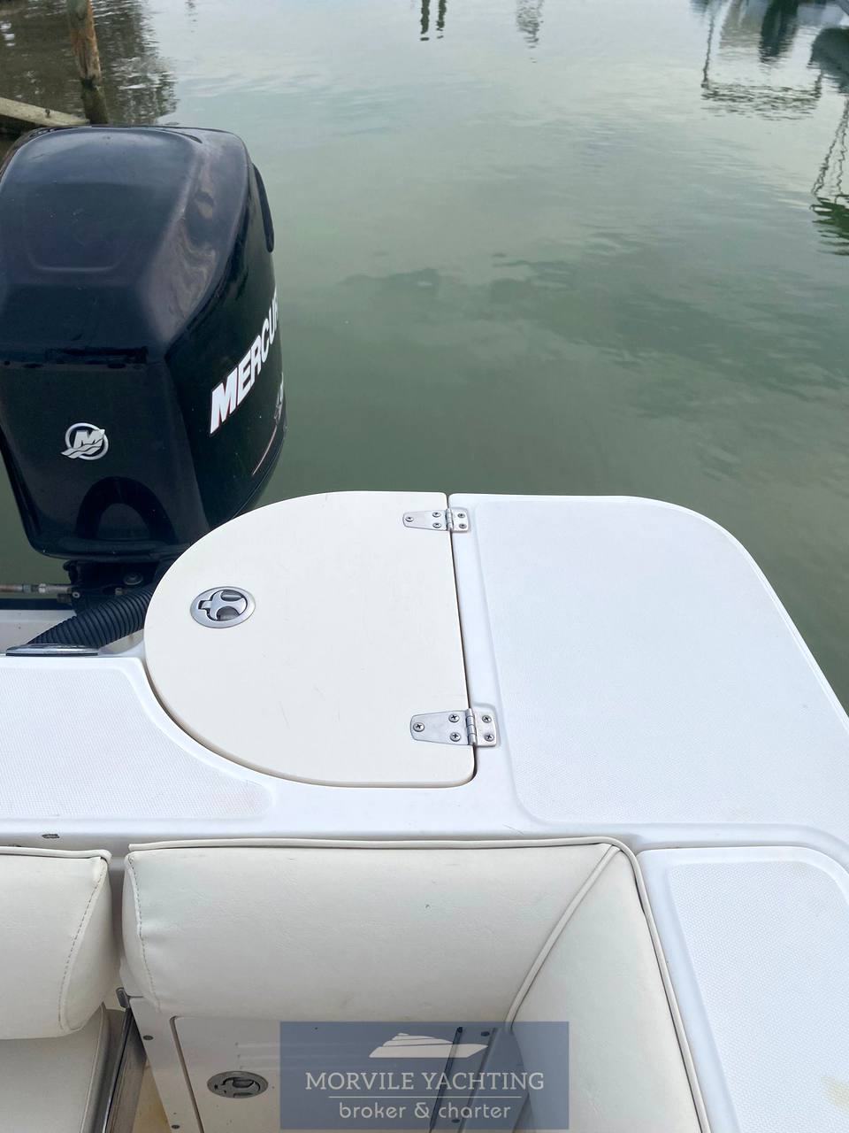 Boston whaler 255 conquest