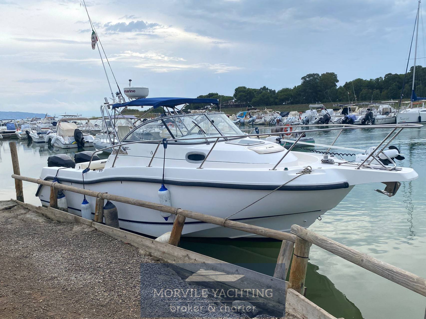 Boston whaler 255 conquest