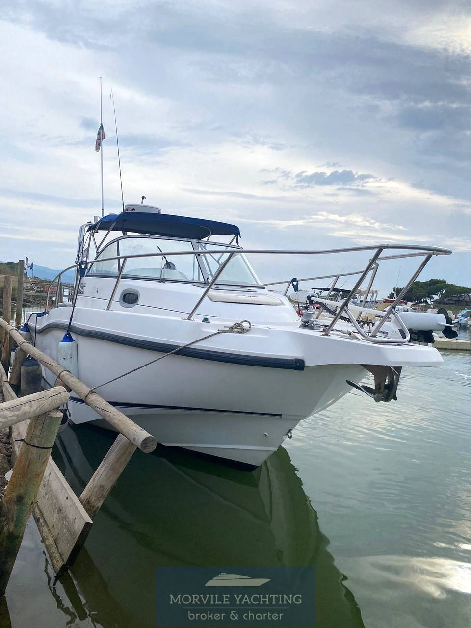 Boston whaler 255 conquest