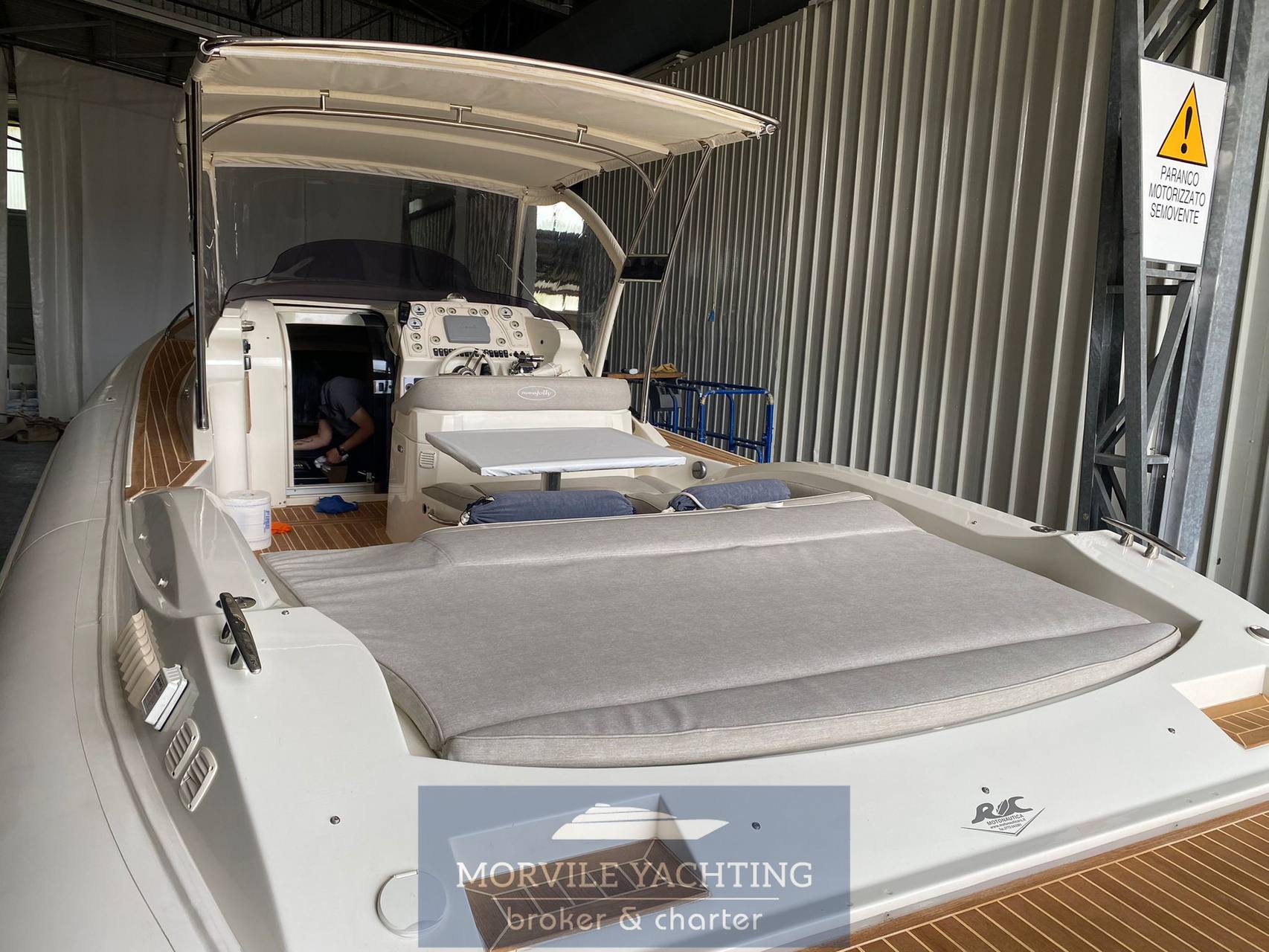 Nuova jolly Prince 35 spot cabin