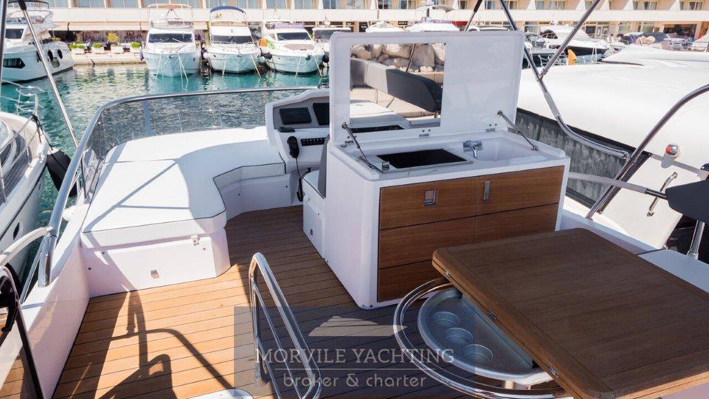 Sessa marine F42 flybridge