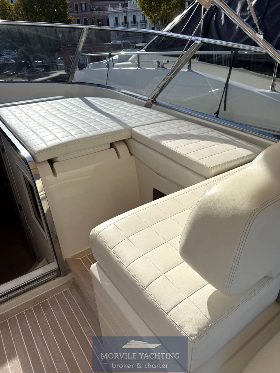 Itama Fifty five Express cruiser used