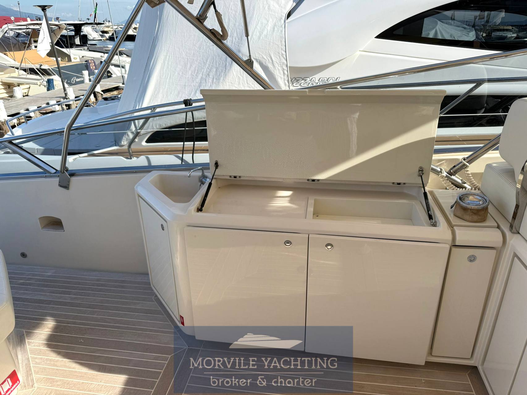 Itama Fifty five Motor boat used for sale