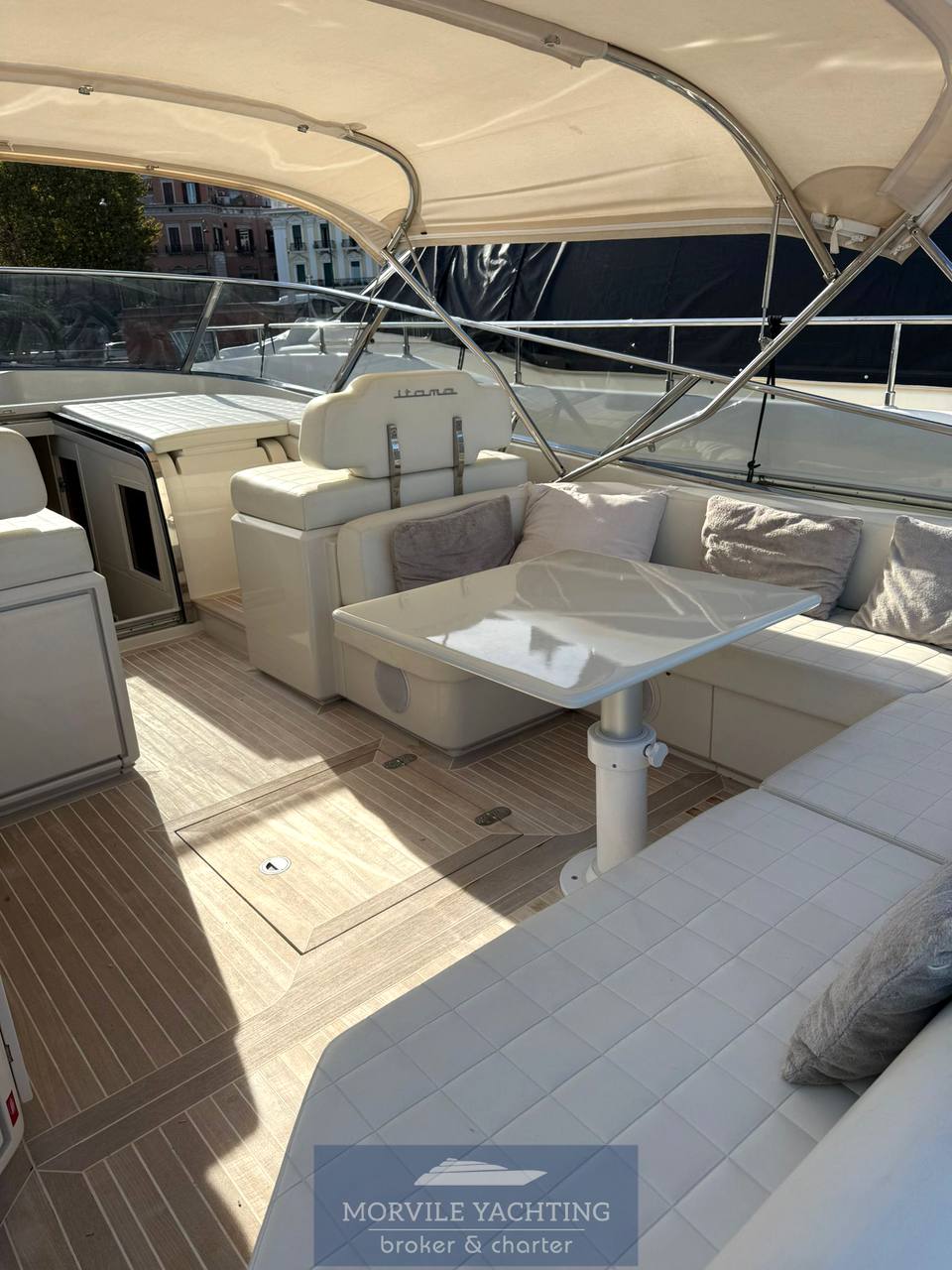 Itama Fifty five Express cruiser