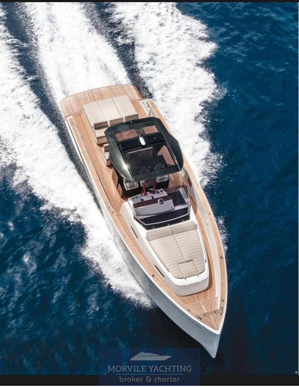 Cantieri del pardo Pardo 43 Motor boat charter