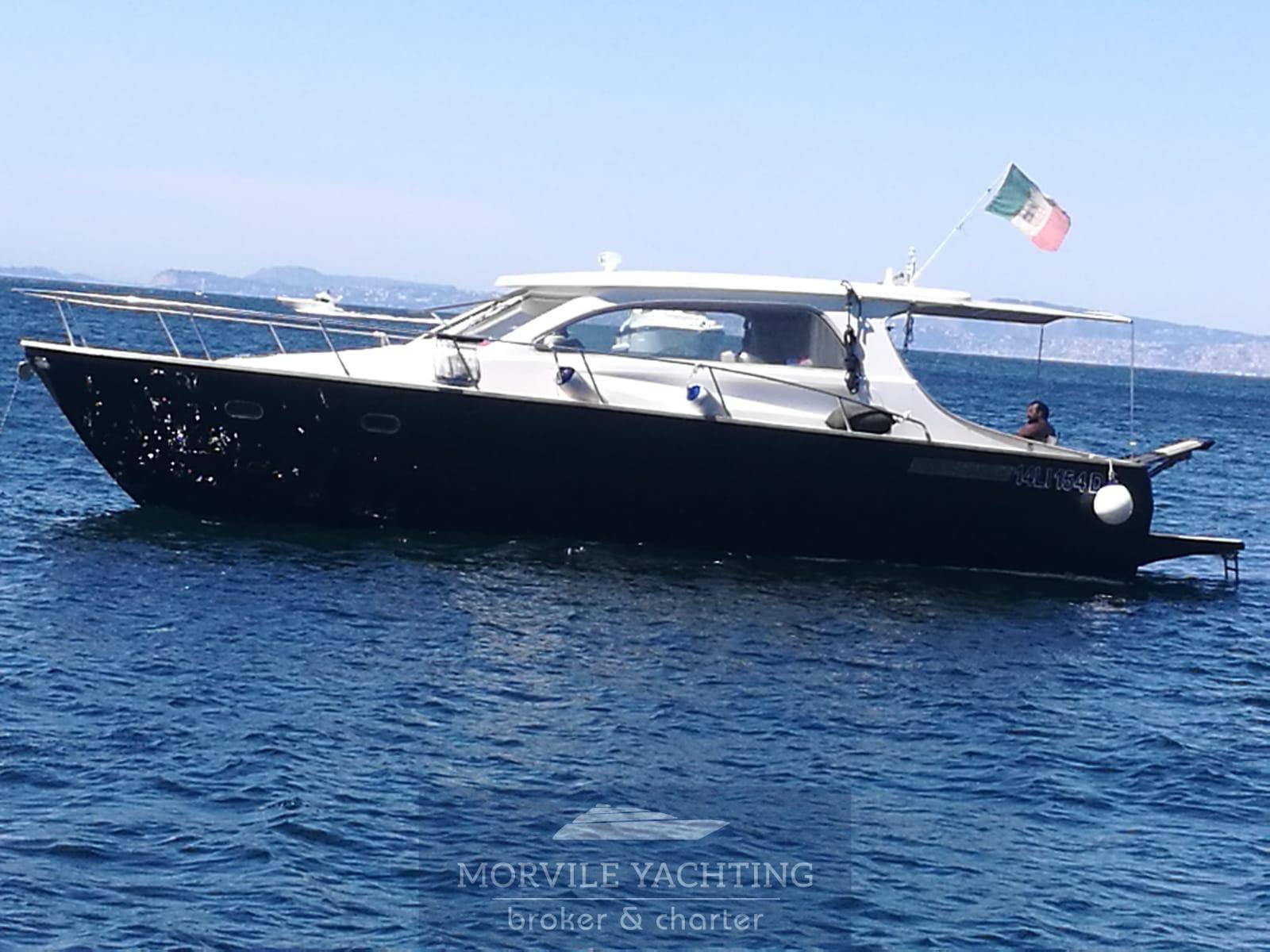 Cantiere solare 40 Barco de motor usado para venta