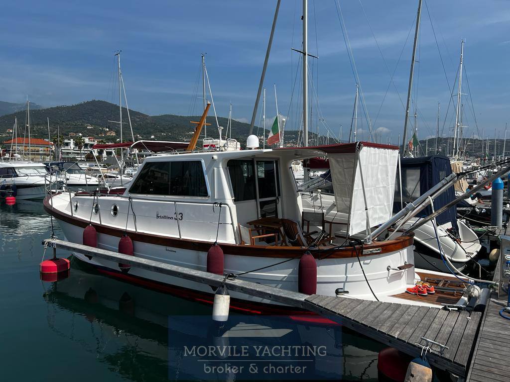 Sciallino 33 bateau à moteur